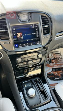 کرایسلەر 300